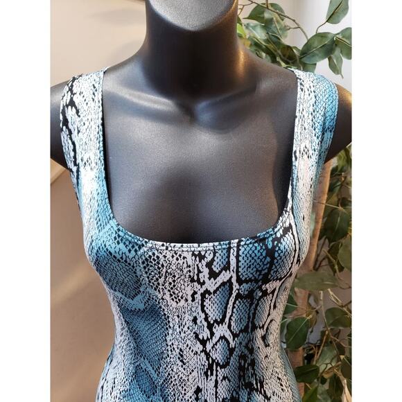 Good Time Long Maxi Dress Womens S Multi Snakeskin Print Scoop Neck Peplum Hem S - Picture 11 of 12